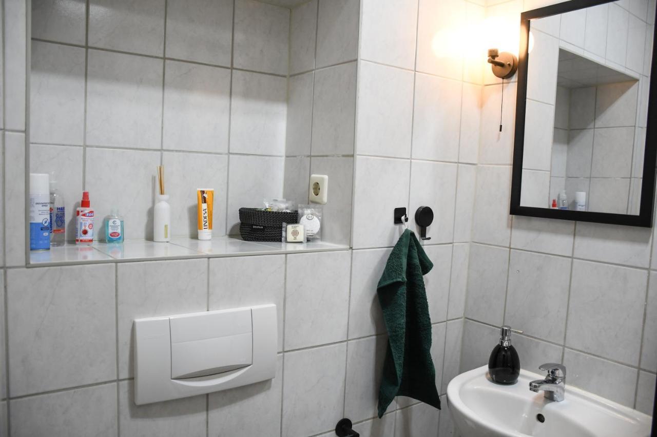 Moderne Ferienwohnung In Direkter Naehe Zur Uni, Netflix Gratis, Wlan, Waschmaschine, Geschirrspueler, Zentrum, Chemnitz Exterior foto