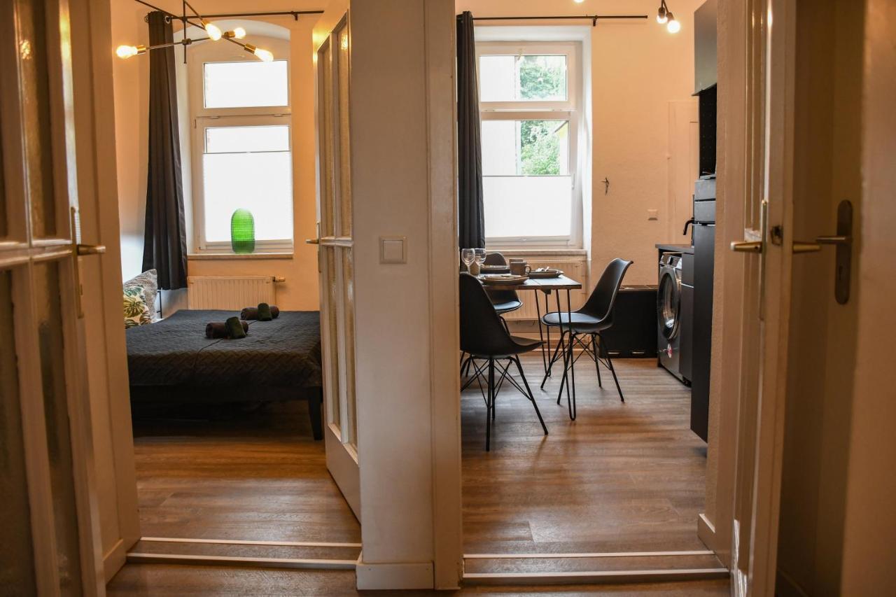 Moderne Ferienwohnung In Direkter Naehe Zur Uni, Netflix Gratis, Wlan, Waschmaschine, Geschirrspueler, Zentrum, Chemnitz Exterior foto